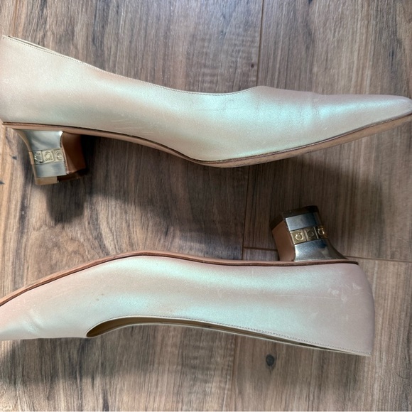 Salvatore Ferragamo Vintage Light Gold Metallic Sliver Gold Heel Isze 8 2A - Picture 2 of 15